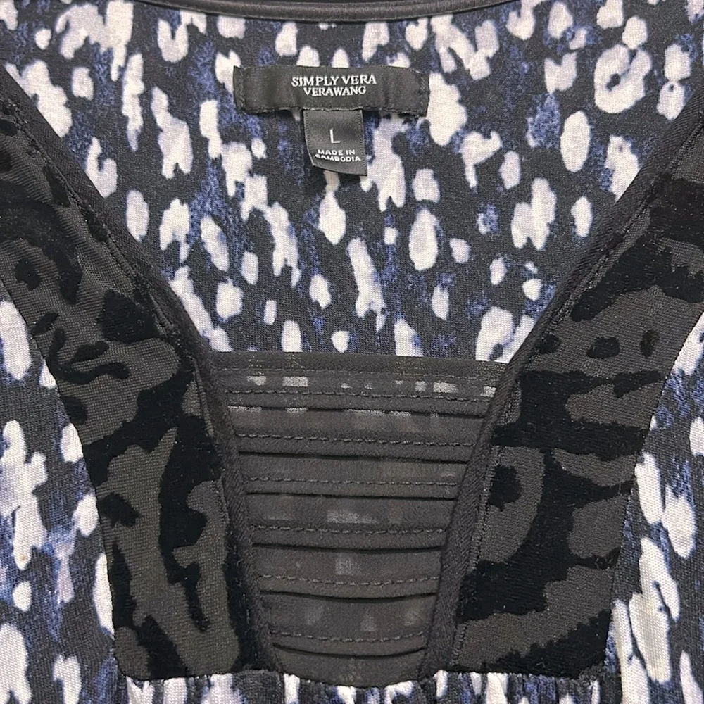 Simply Vera Wang Navy & White Flared Hem Women’s Blouse Size Large